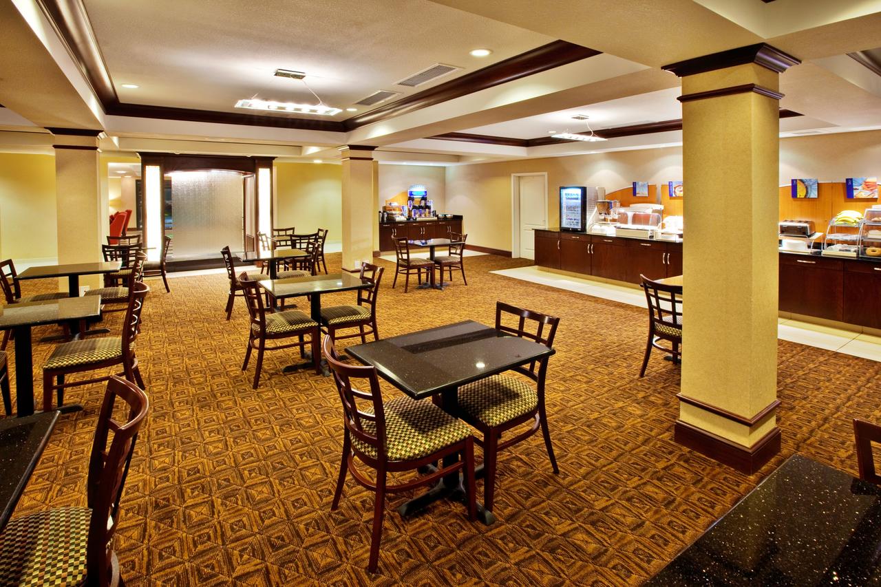 Holiday Inn Express Hotel & Suites Crawfordsville - thumb 5