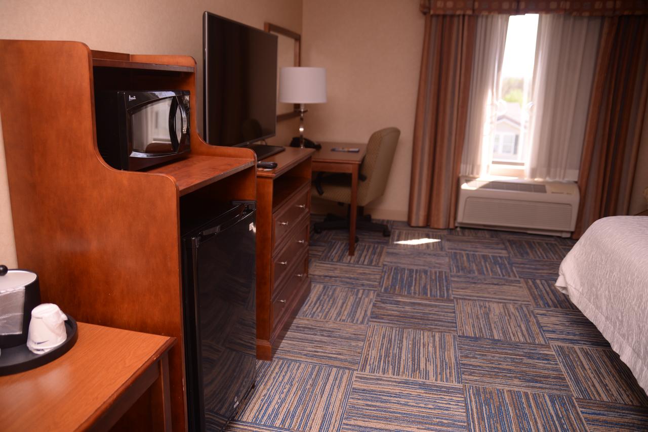 Hampton Inn Greenfield - thumb 13