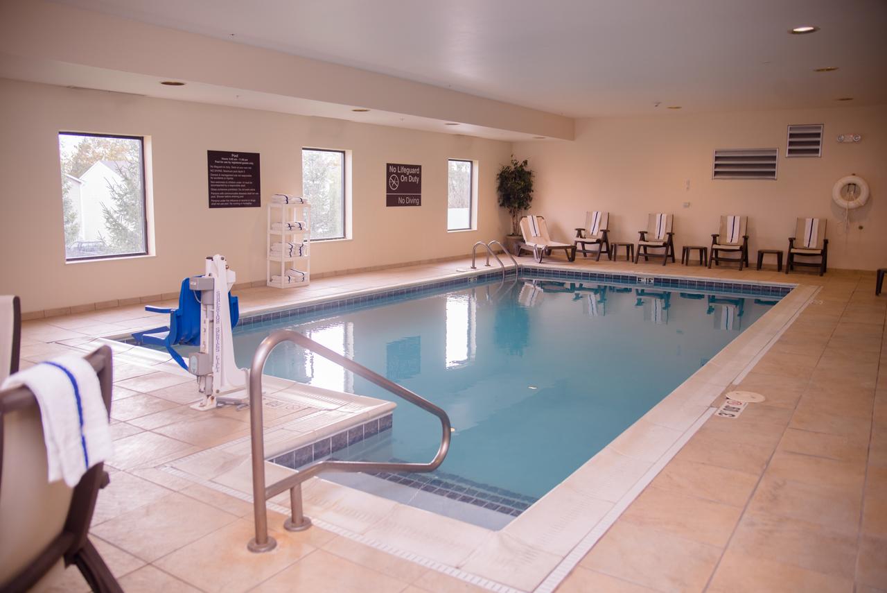 Hampton Inn Greenfield - thumb 4