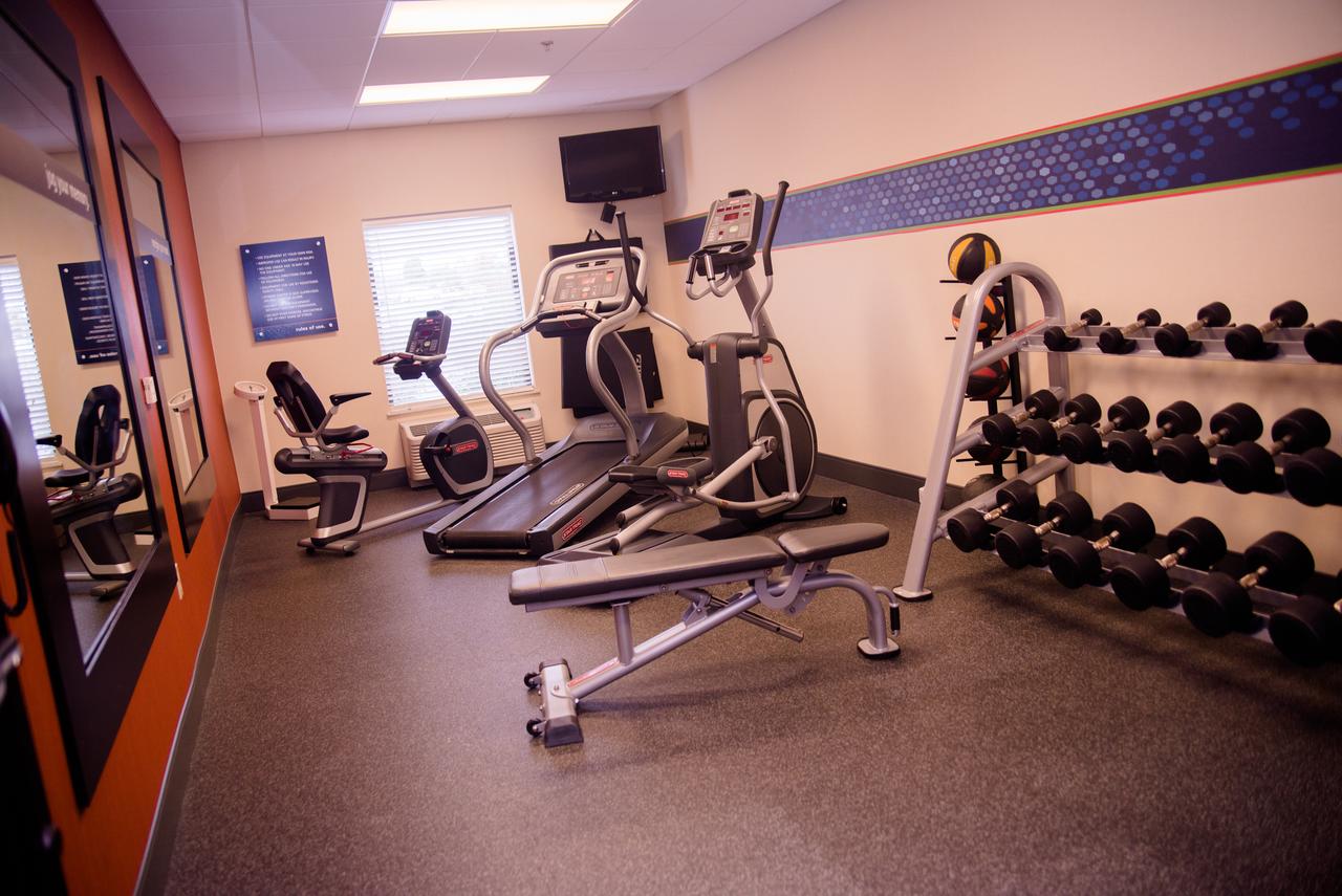 Hampton Inn Greenfield - thumb 9