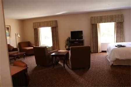 Hampton Inn Goshen - thumb 7
