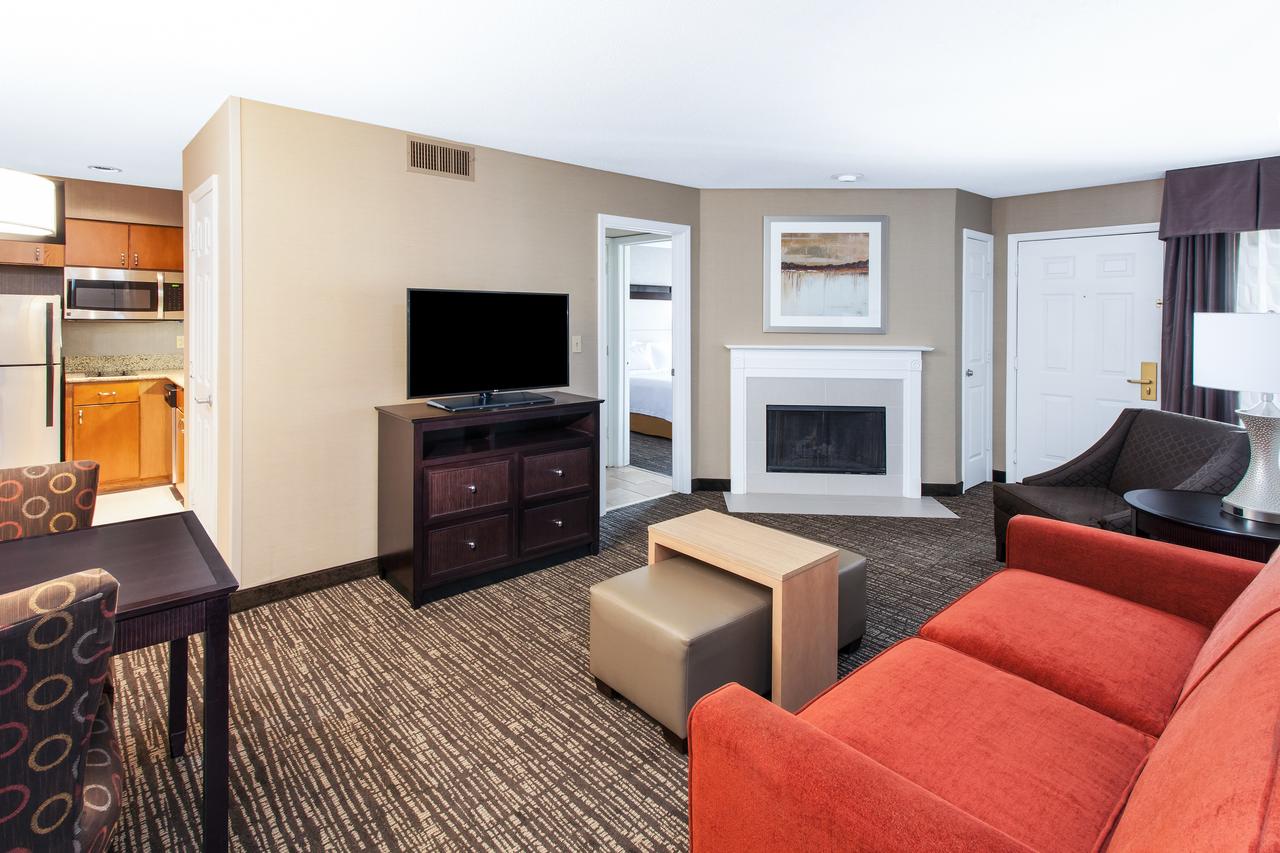 Homewood Suites By Hilton Indianapolis At The Crossing - thumb 10