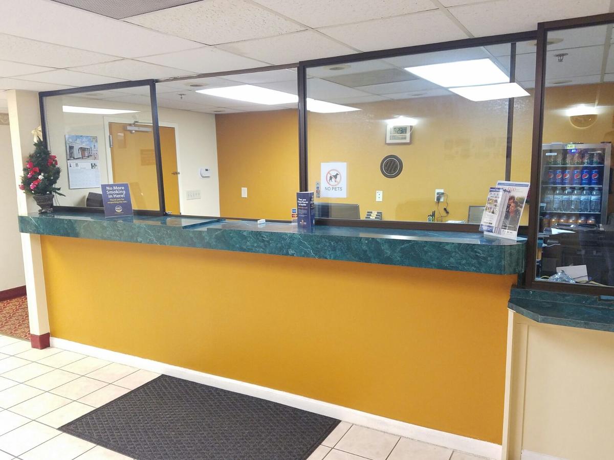 Americas Best Value Inn Evansville East - thumb 6