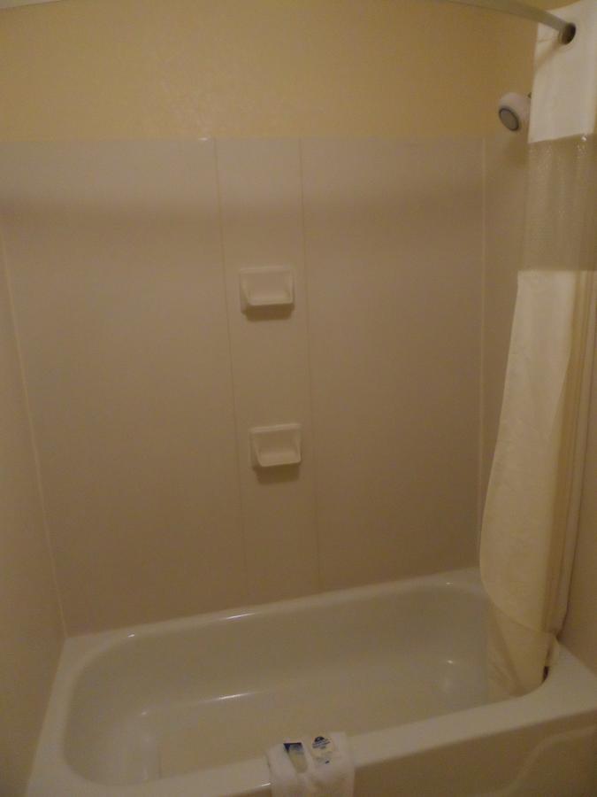 Americas Best Value Inn Evansville East - thumb 12