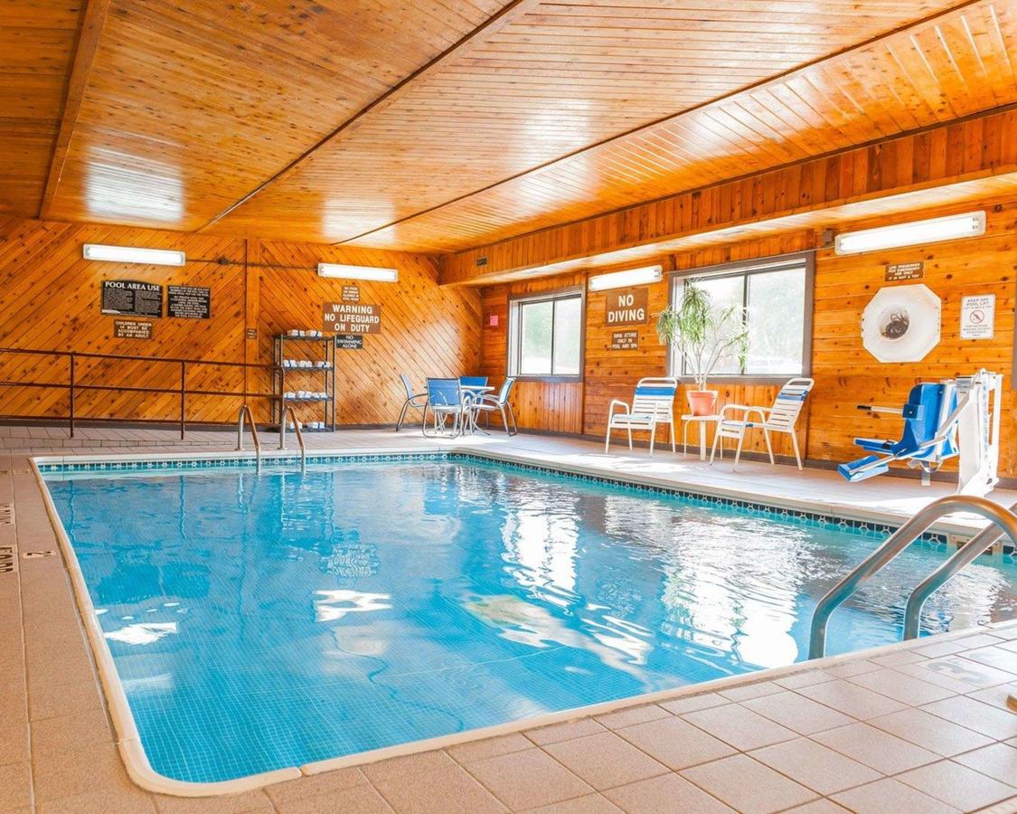 Comfort Inn Near Kokomo Speedway - thumb 9