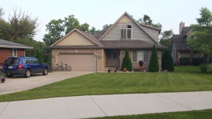Large Airy Modern Waterfront Home Just 3 Miles To ND