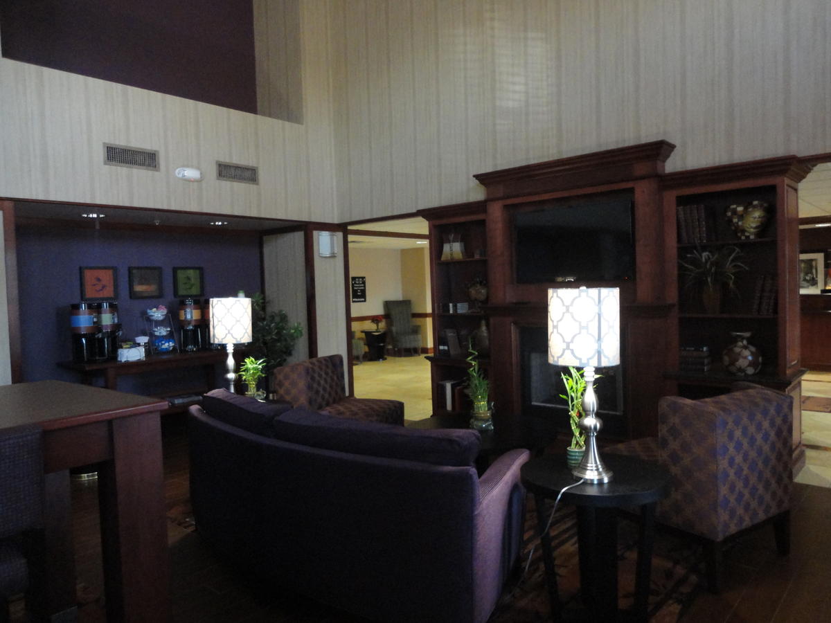 Hampton Inn & Suites Richmond - thumb 22