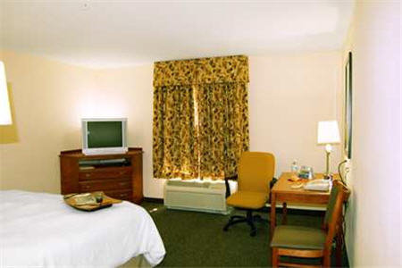 Hampton Inn & Suites Richmond - thumb 40