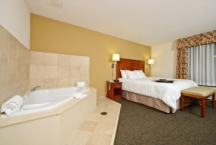 Hampton Inn & Suites Richmond - thumb 38