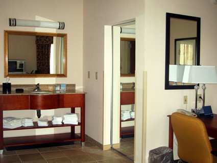 Hampton Inn & Suites Richmond - thumb 39