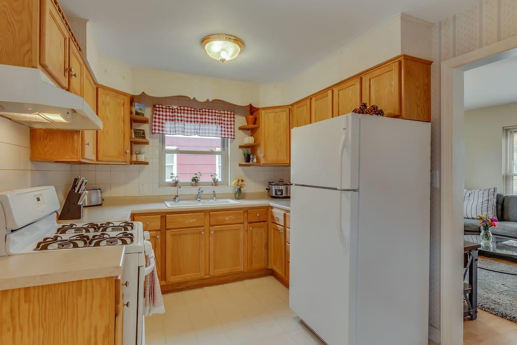 Cute And Comfortable Notre Dame Home(1631) - thumb 16