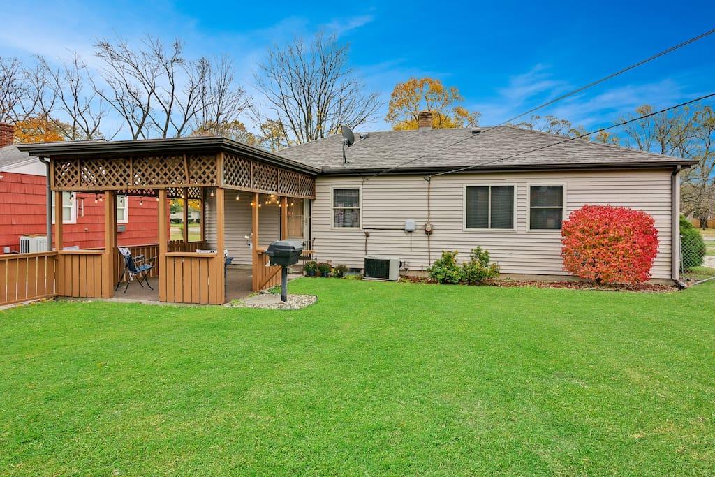 Cute And Comfortable Notre Dame Home(1631) - thumb 7