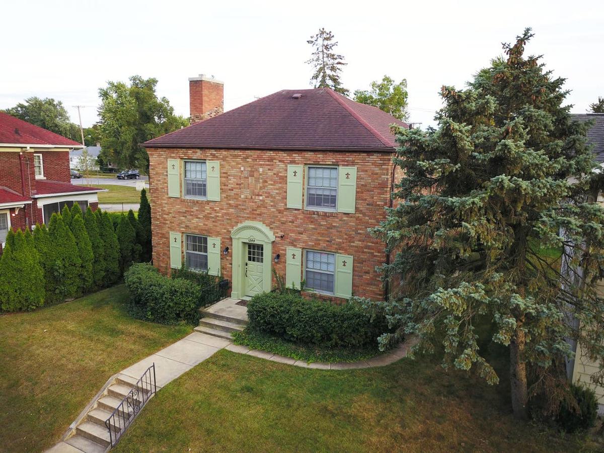 TheBrickHouse Near Notre Dame-spacious/stylish Apt - thumb 0