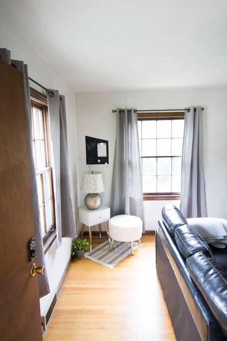 TheBrickHouse Near Notre Dame-spacious/stylish Apt - thumb 1