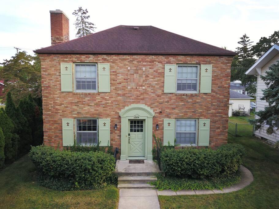 TheBrickHouse Near Notre Dame-spacious/stylish Apt - thumb 3