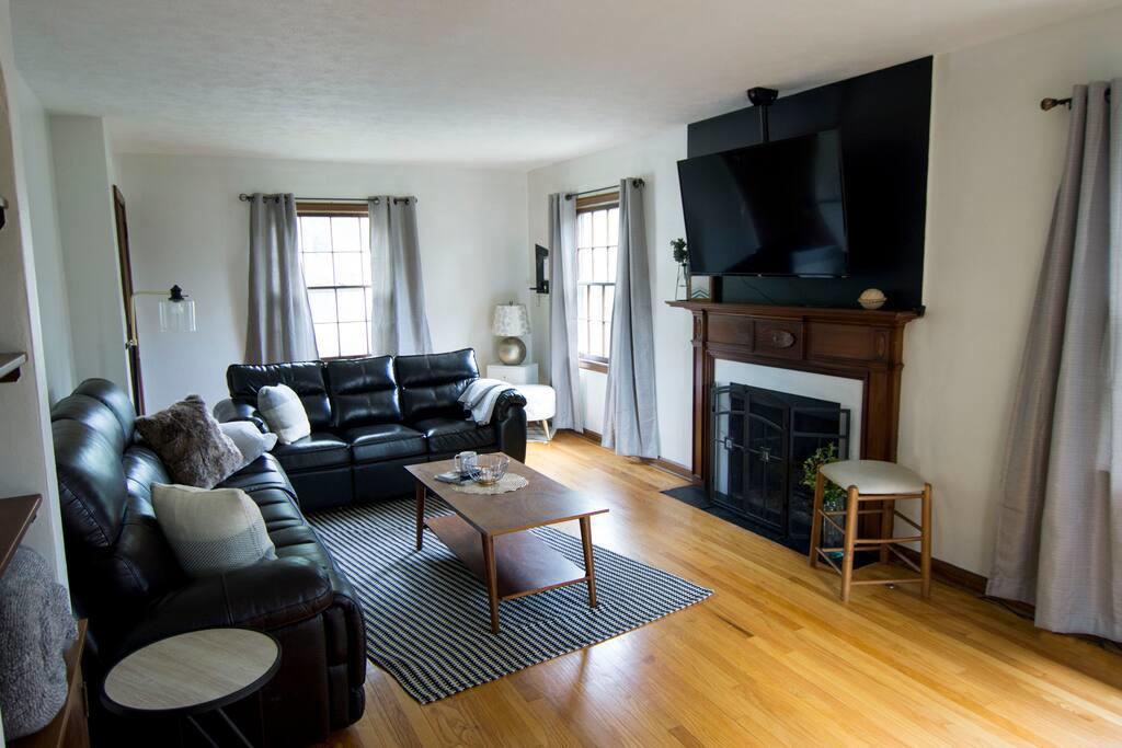 TheBrickHouse Near Notre Dame-spacious/stylish Apt - thumb 15