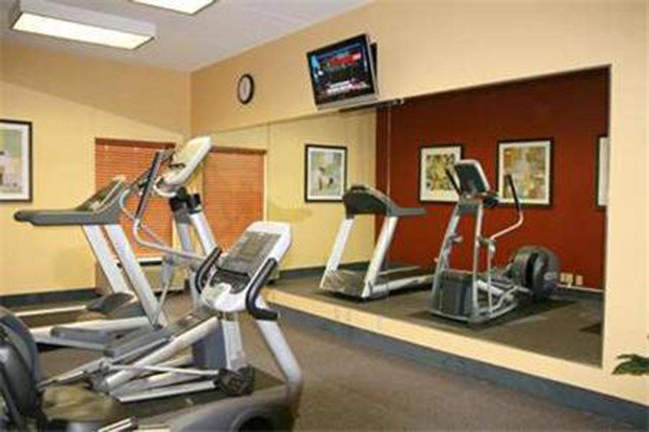 Hampton Inn Clarksville - thumb 19