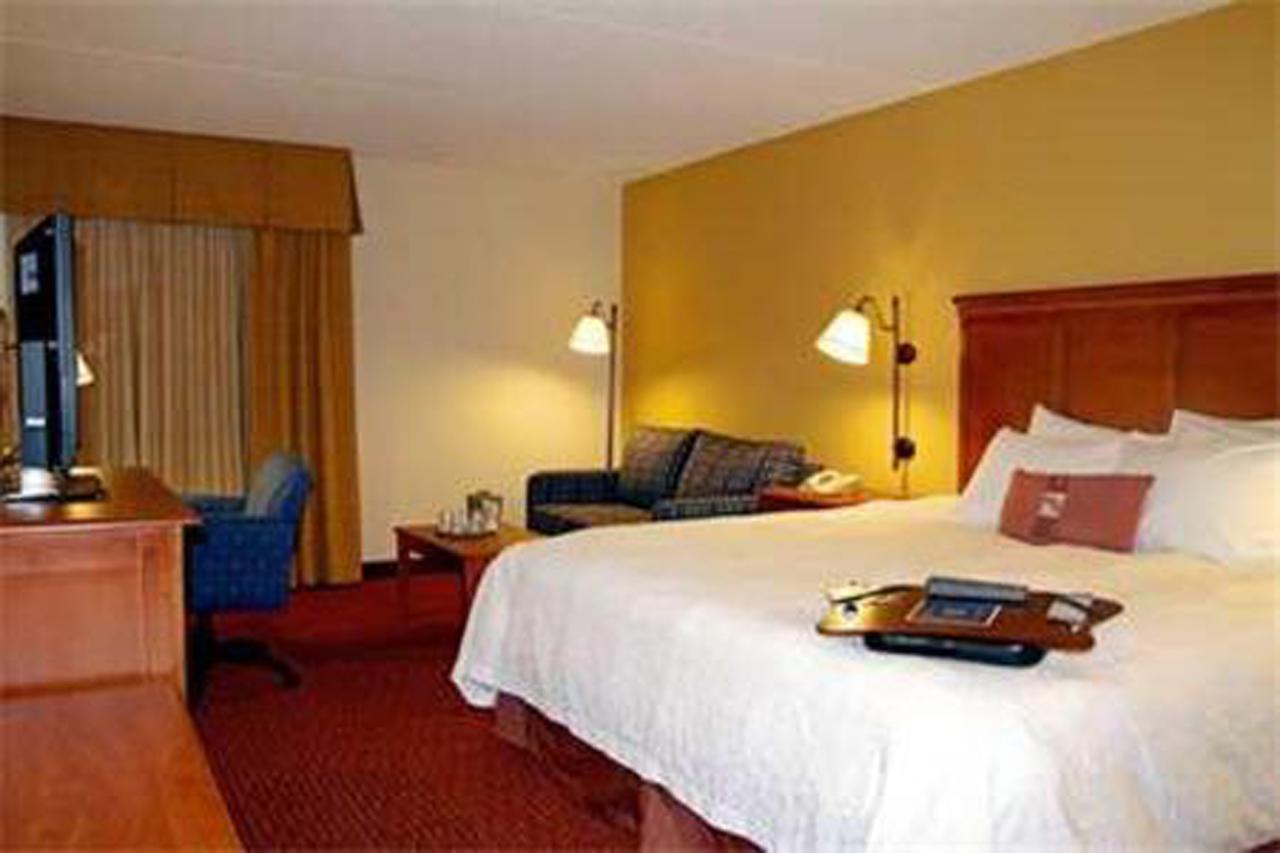 Hampton Inn Clarksville - thumb 12