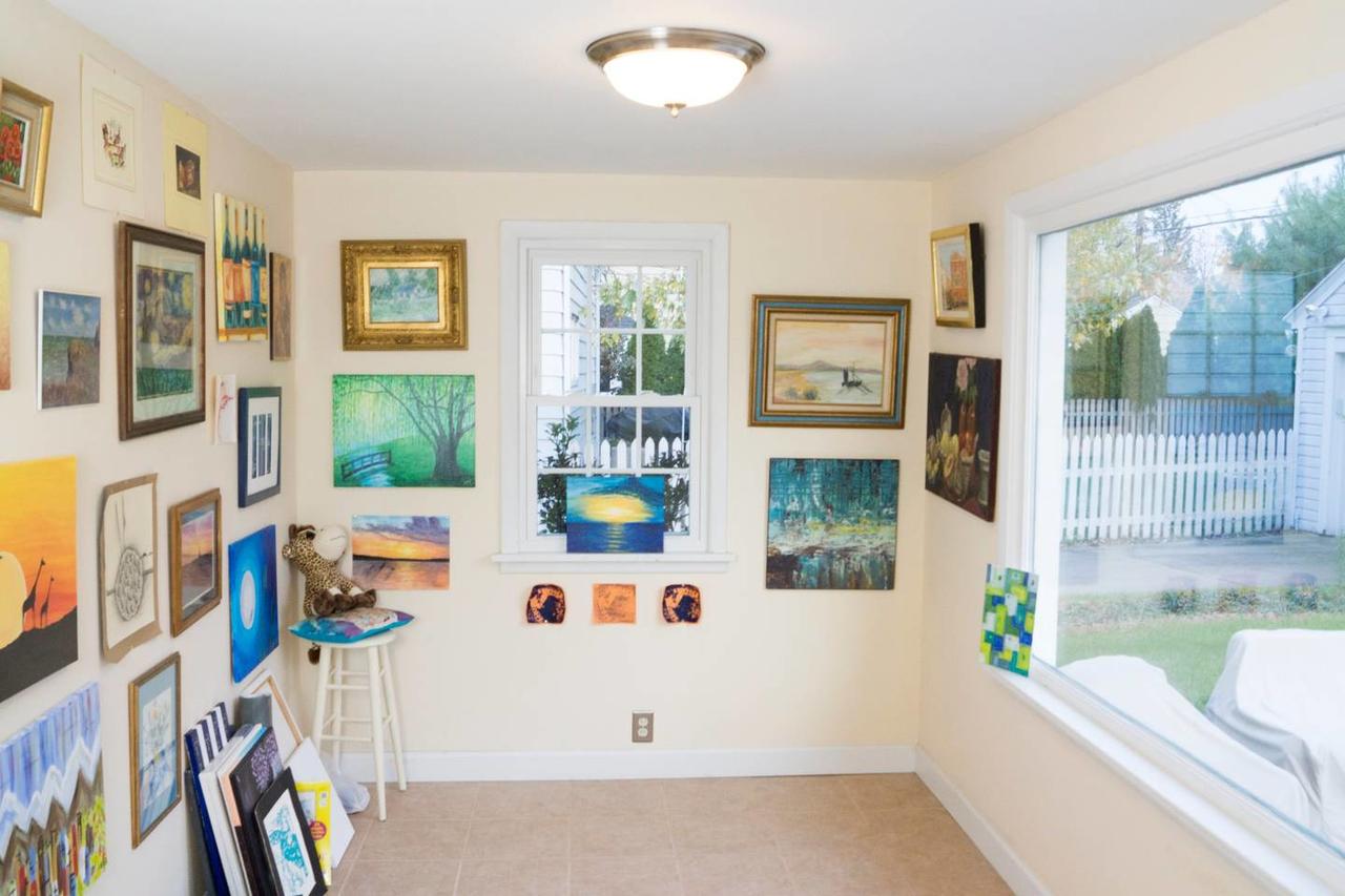 Charming 3 Bedroom Home-2 Miles From Notre Dame's Campus - thumb 16