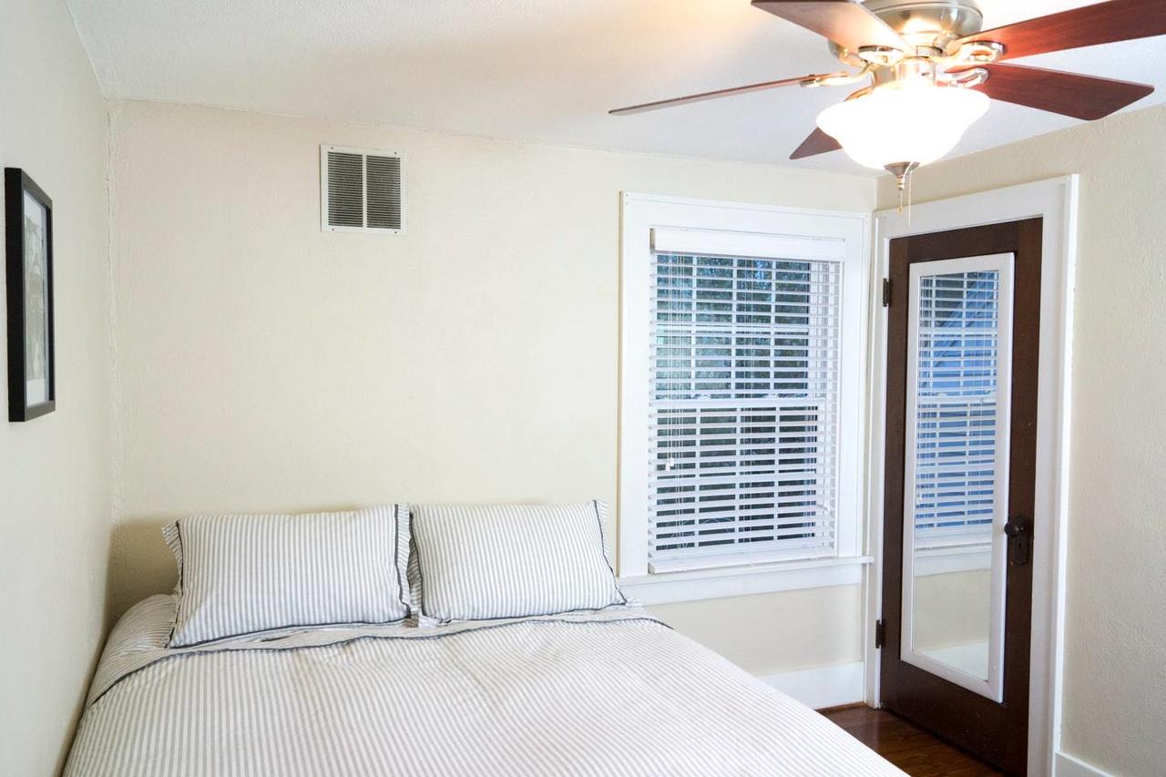 Charming 3 Bedroom Home-2 Miles From Notre Dame's Campus - thumb 12