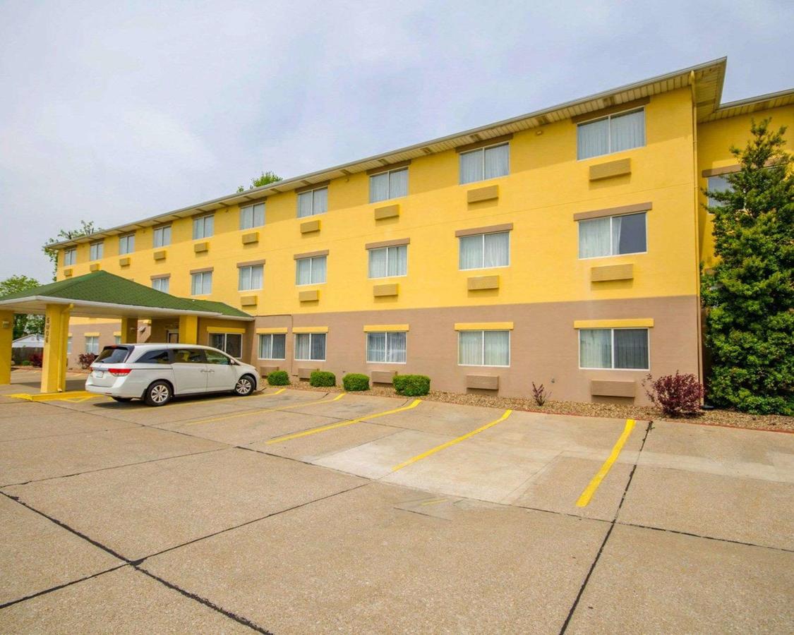 Quality Inn East Evansville - thumb 0