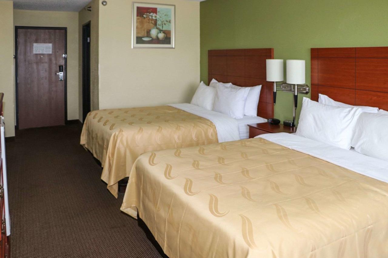 Quality Inn East Evansville - thumb 8