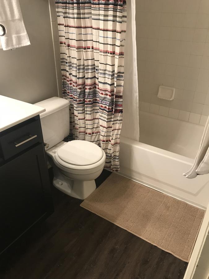 8384 Lakeshore Circle - thumb 3