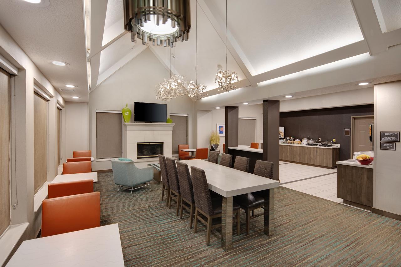 Residence Inn Indianapolis Airport - thumb 4