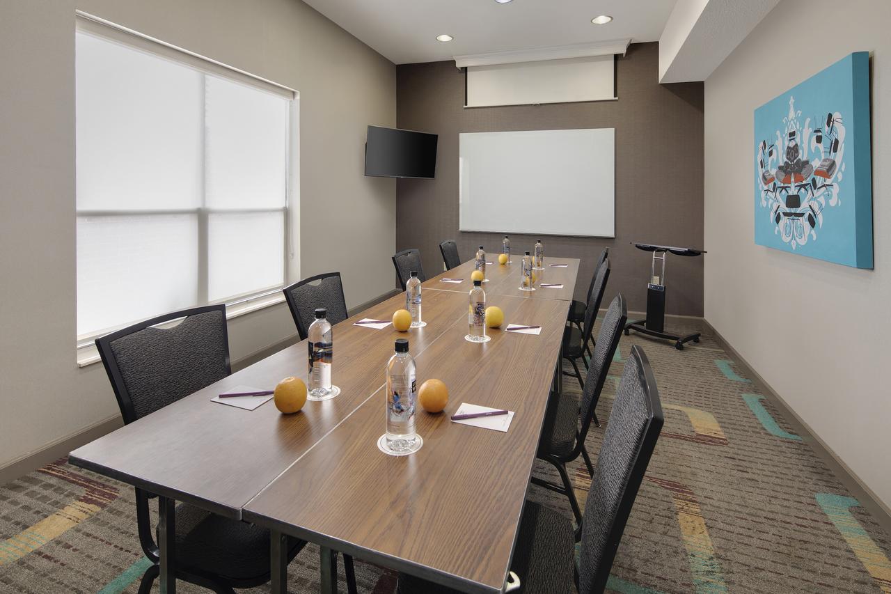 Residence Inn Indianapolis Airport - thumb 16