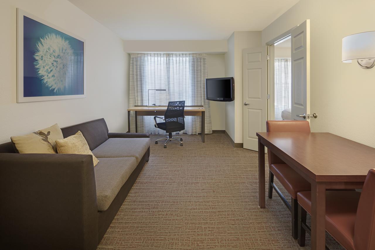 Residence Inn Indianapolis Airport - thumb 20