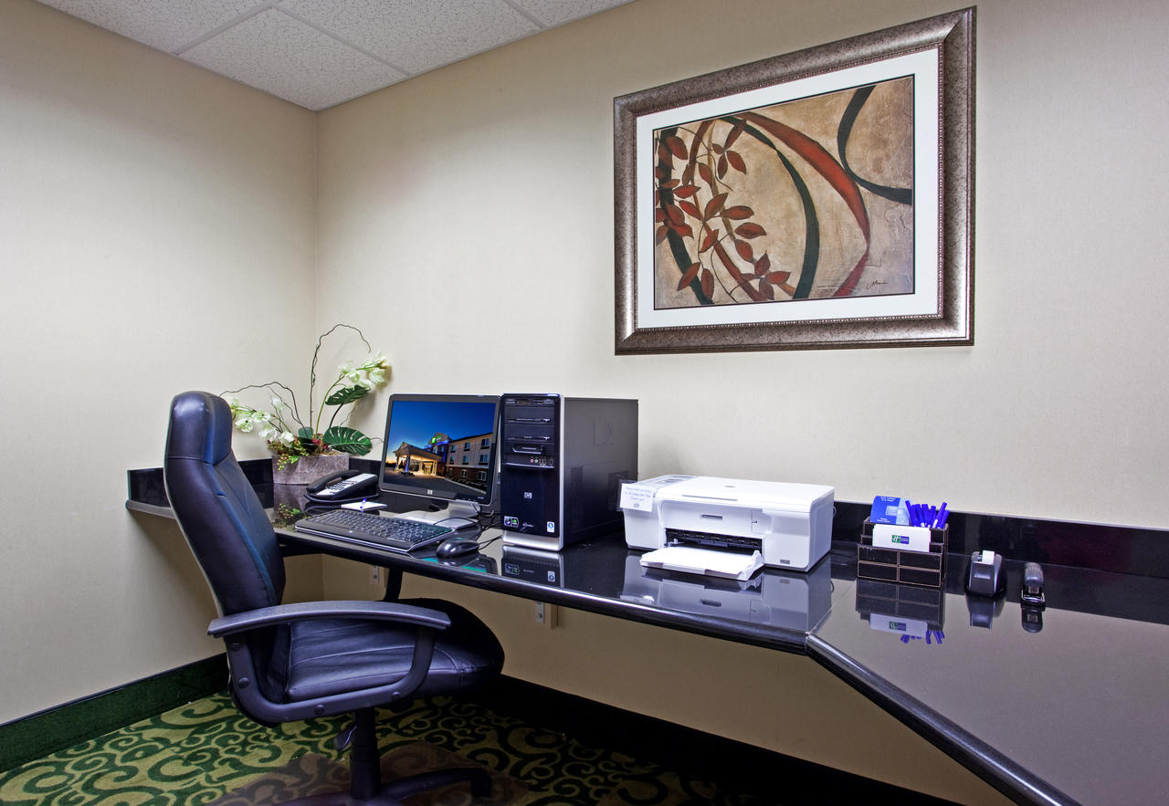 Holiday Inn Express Hotel & Suites Portland - thumb 11