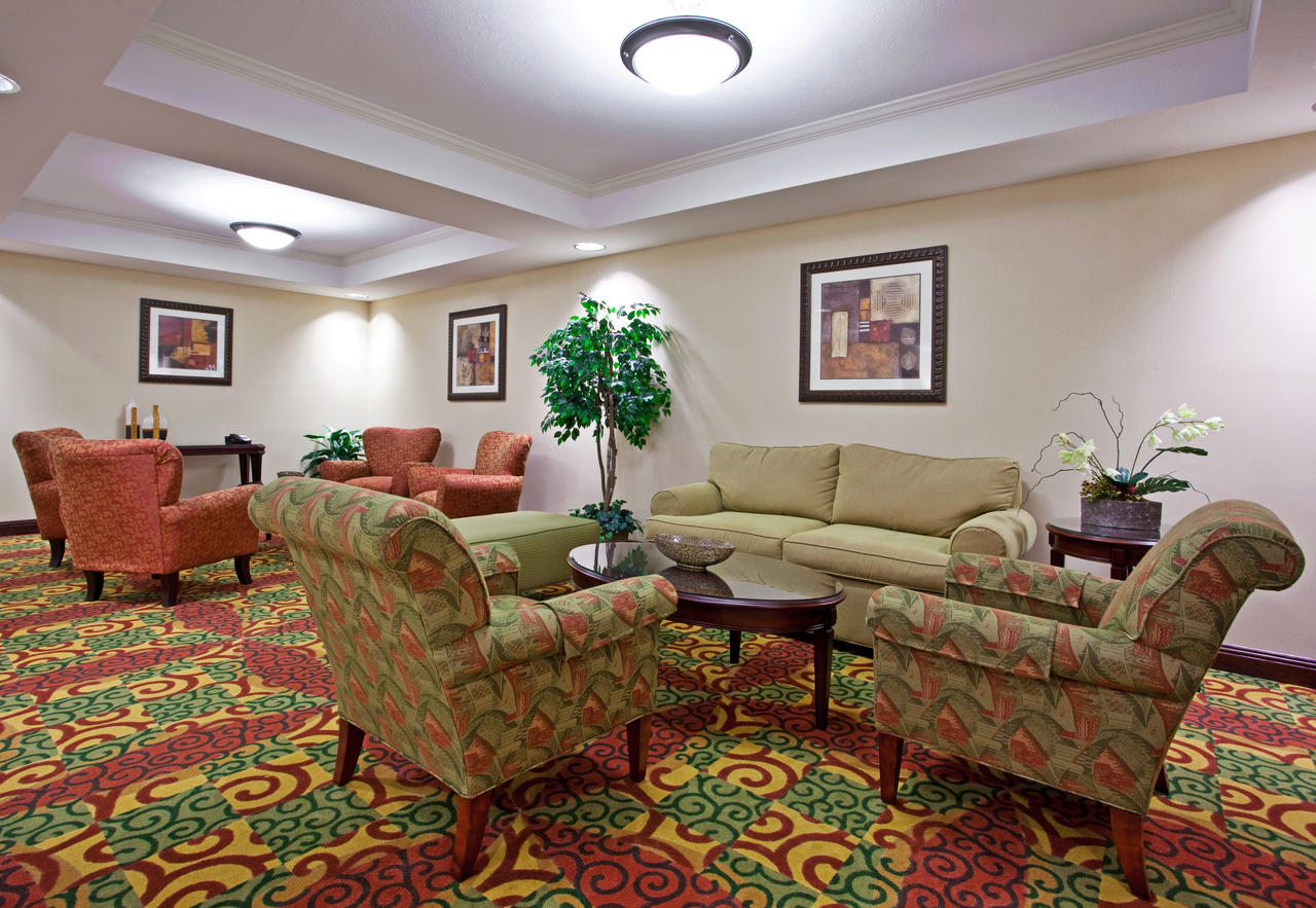 Holiday Inn Express Hotel & Suites Portland - thumb 24