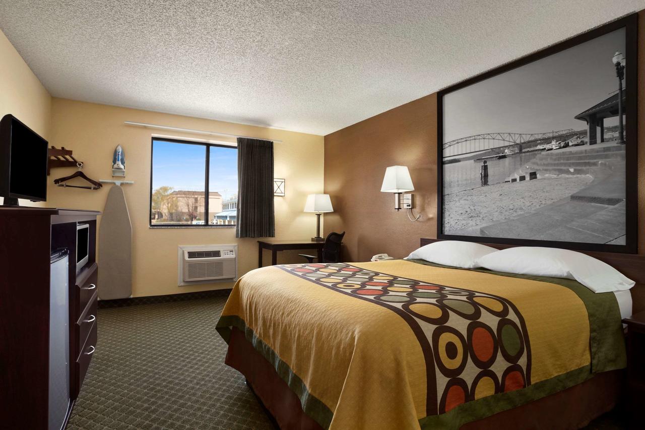 Super 8 By Wyndham Cedar Rapids - thumb 13