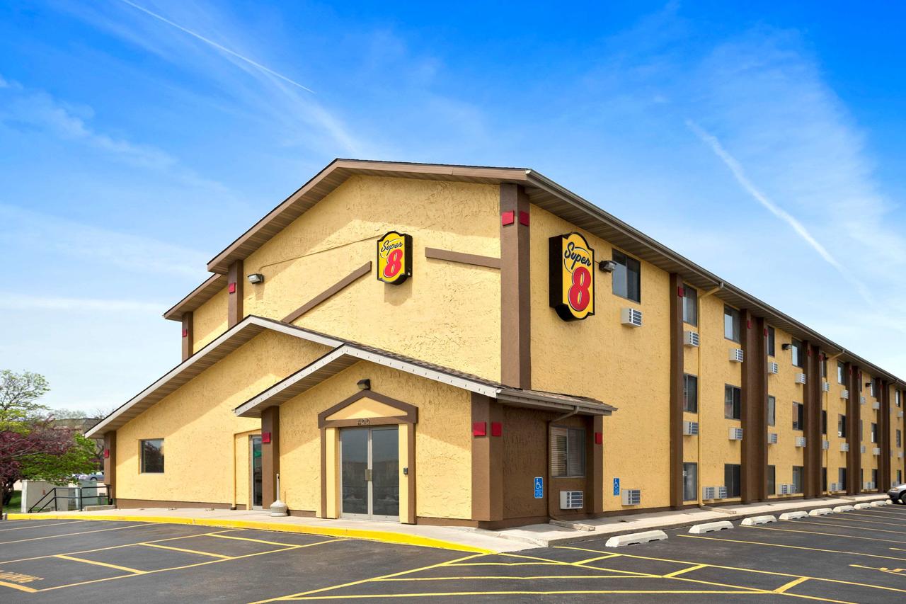 Super 8 By Wyndham Cedar Rapids - thumb 18