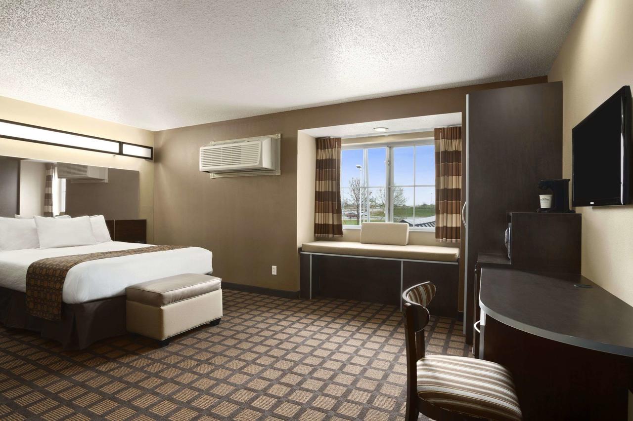 Microtel By Wyndham Cedar Rapids/Marion - thumb 42