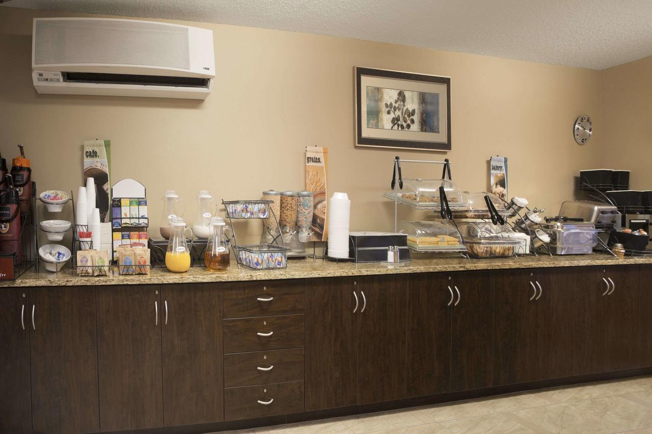 Microtel By Wyndham Cedar Rapids/Marion - thumb 40