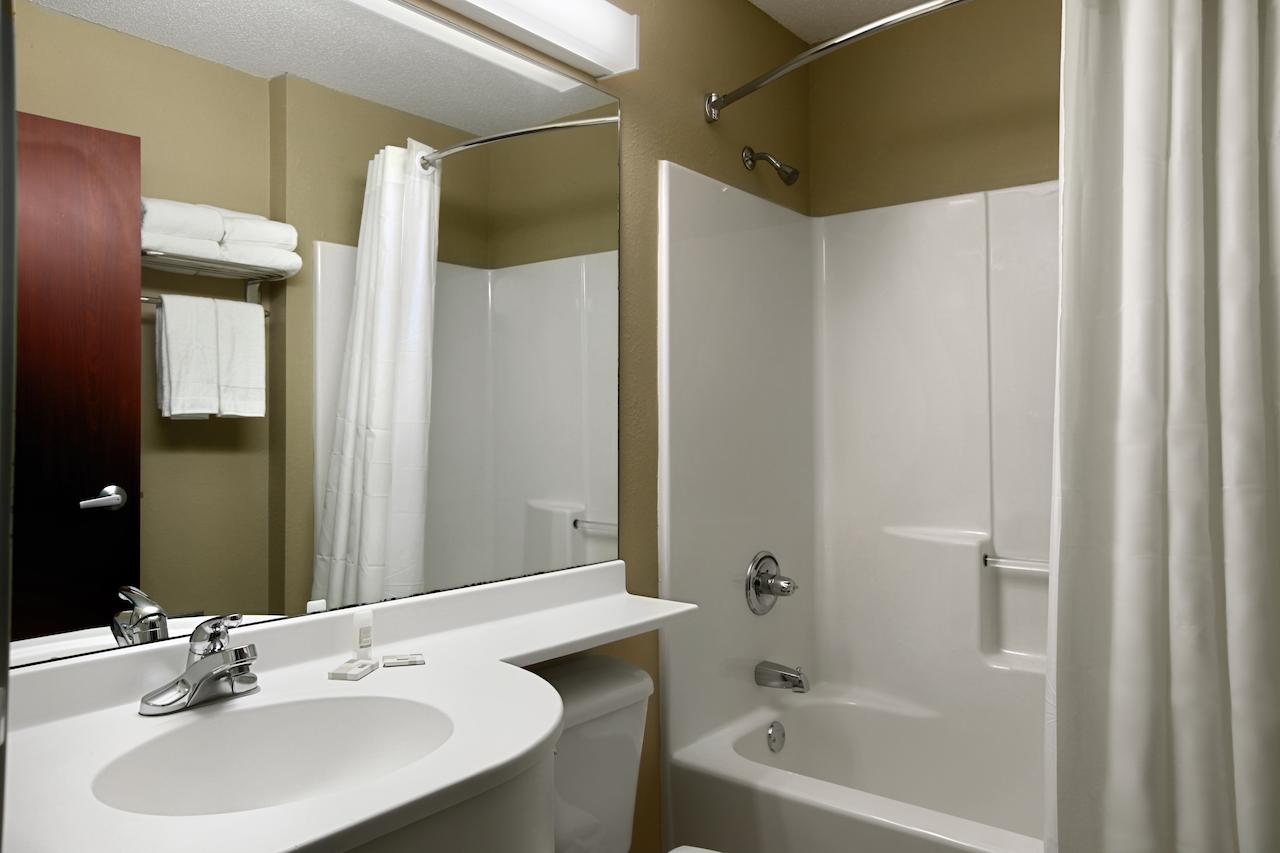 Microtel By Wyndham Cedar Rapids/Marion - thumb 5