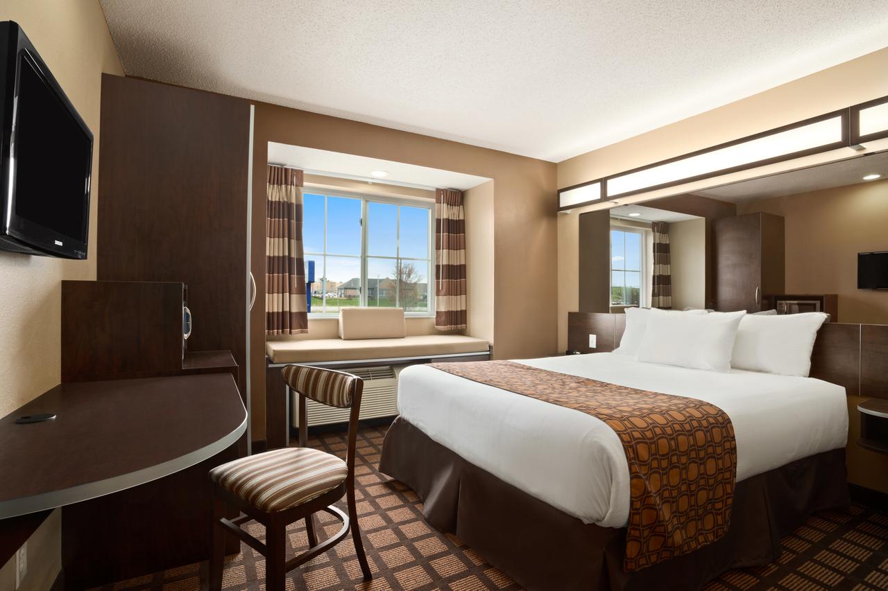 Microtel By Wyndham Cedar Rapids/Marion - thumb 23