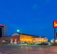 Ramada by Wyndham Topeka Downtown Hotel  Convention Center - Accommodation Indiana
