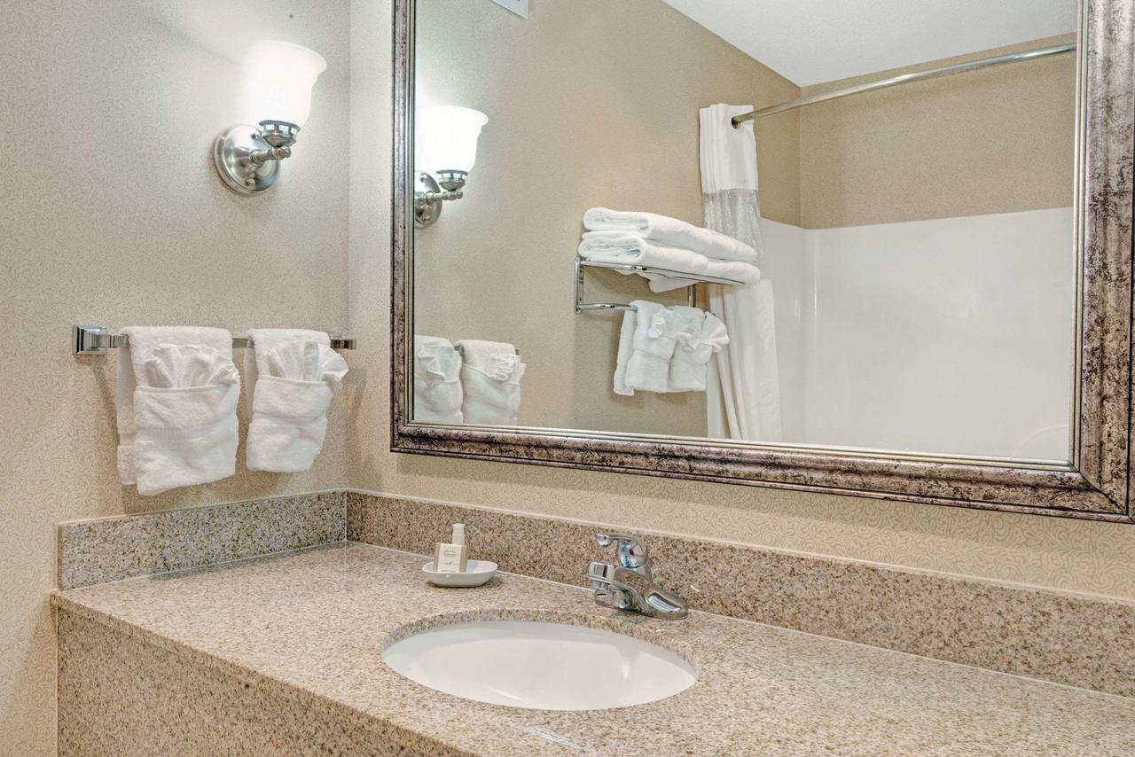 Baymont By Wyndham Lawrence - thumb 15