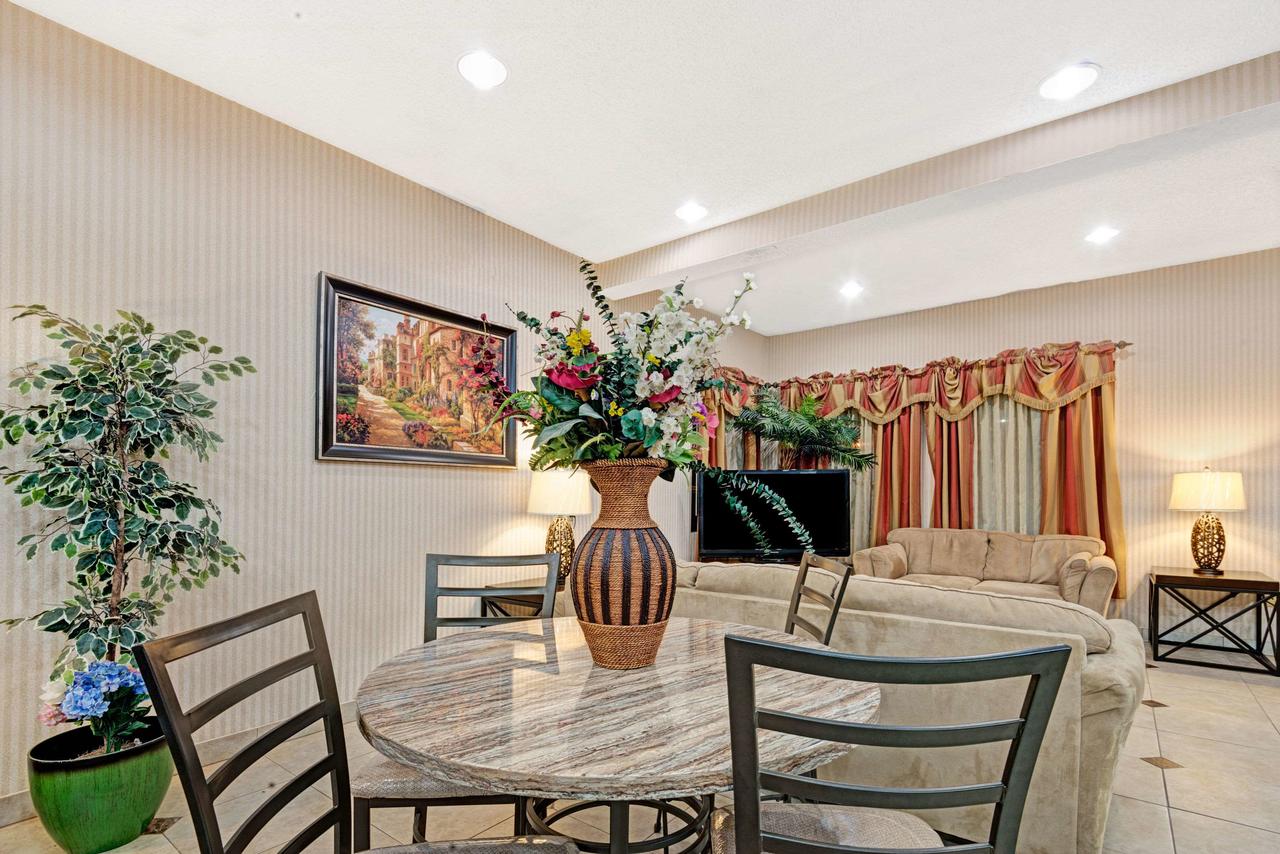 Baymont By Wyndham Lawrence - thumb 3