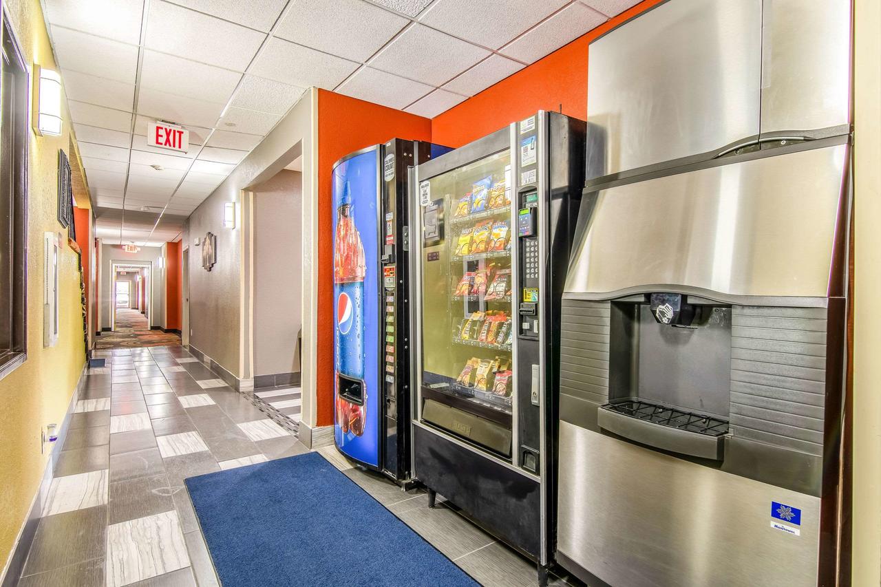 Econo Lodge Wanamaker - thumb 2