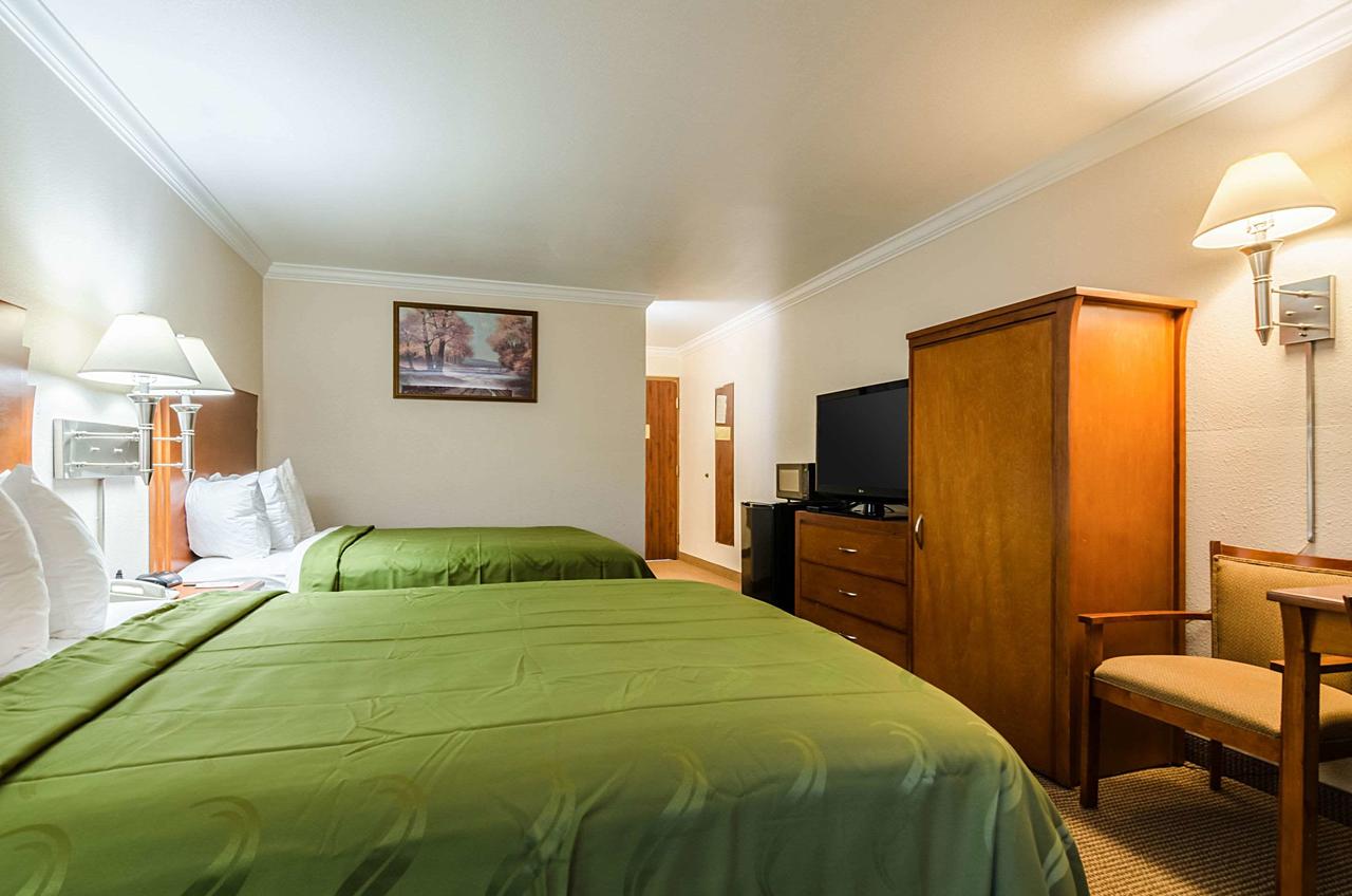 Quality Inn & Suites Salina - thumb 20
