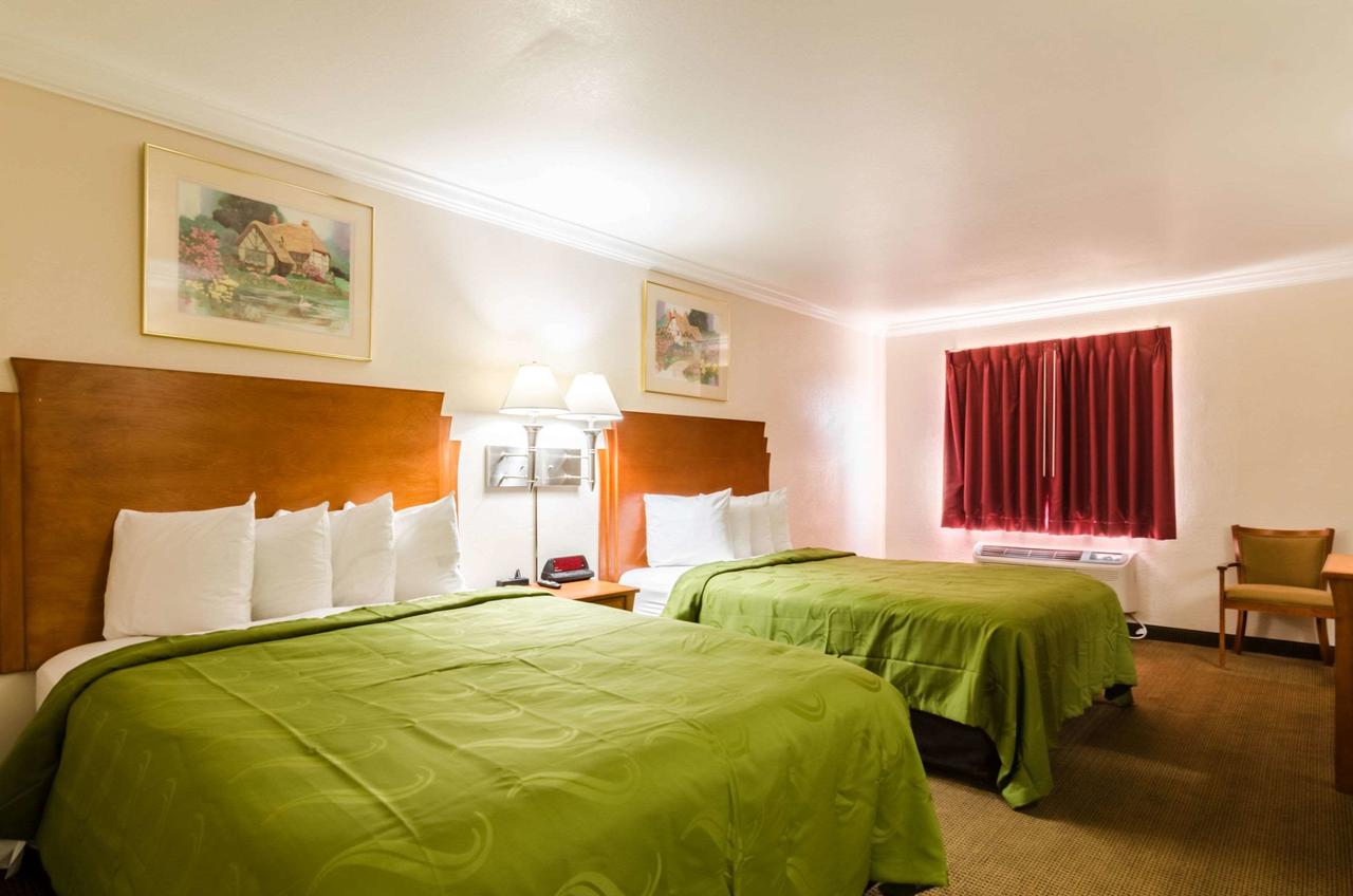 Quality Inn & Suites Salina - thumb 39