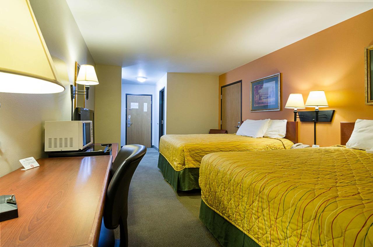 Rodeway Inn Larned - thumb 21