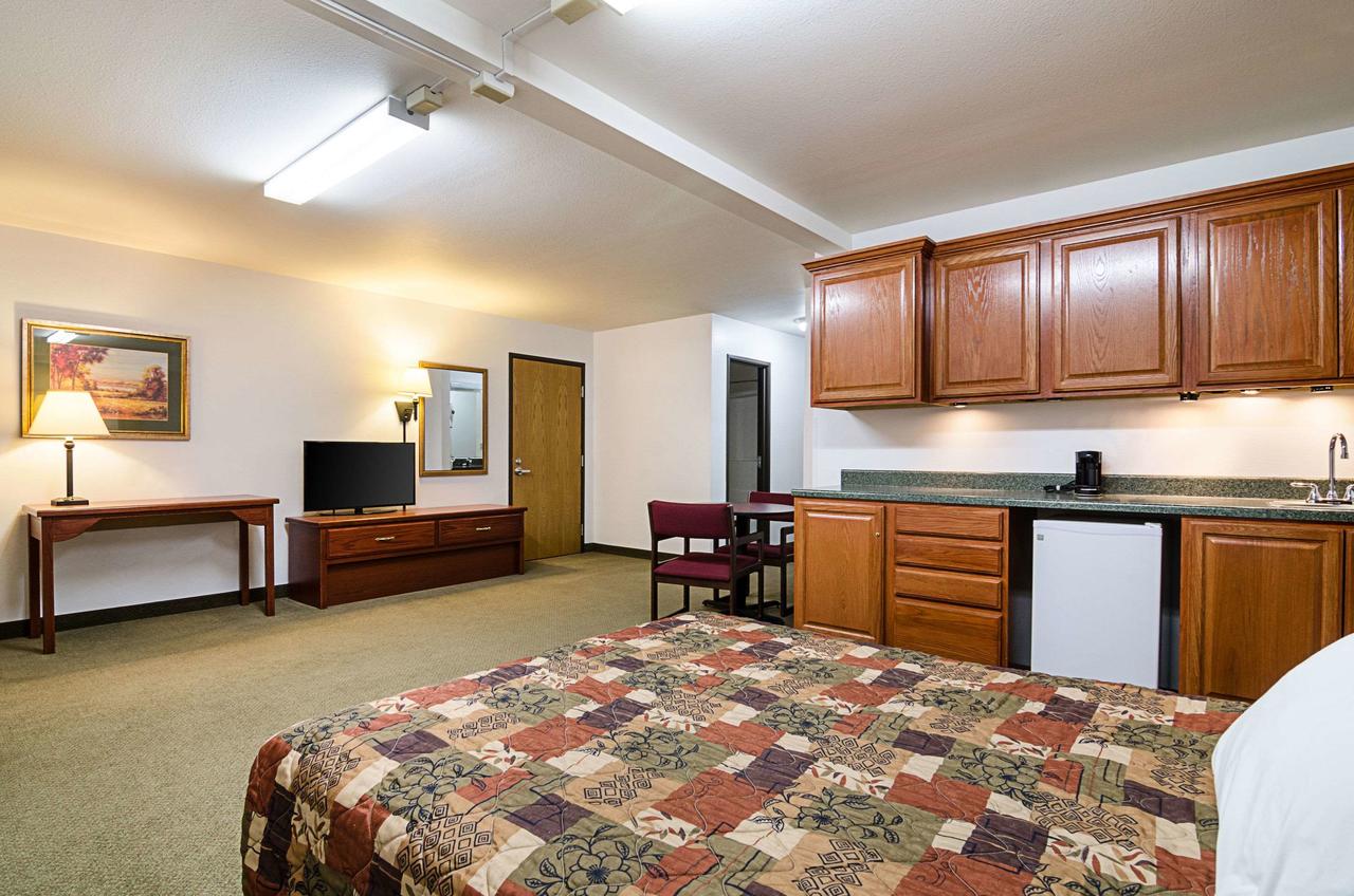 Rodeway Inn Larned - thumb 25