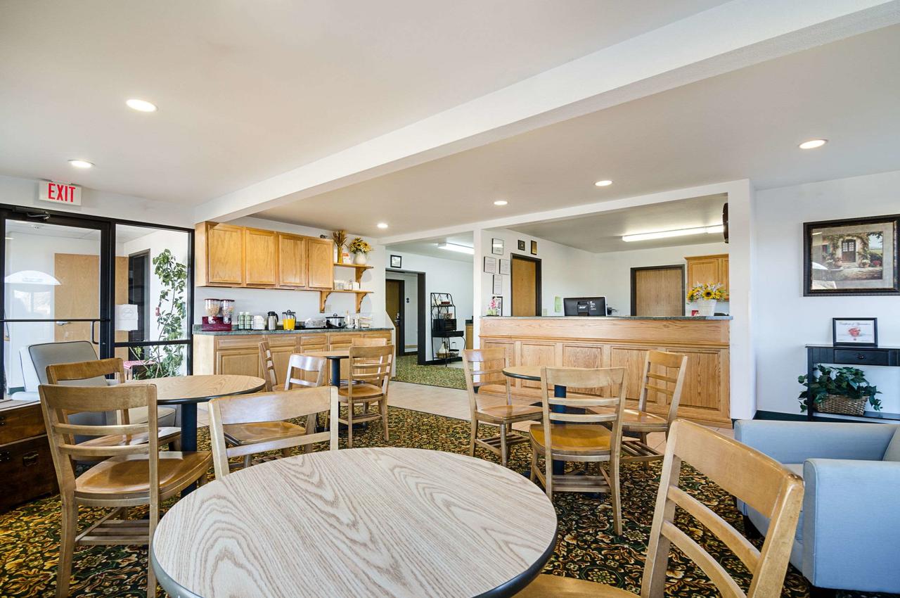 Rodeway Inn Larned - thumb 8