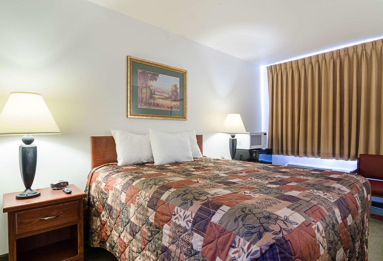 Rodeway Inn Larned - thumb 16