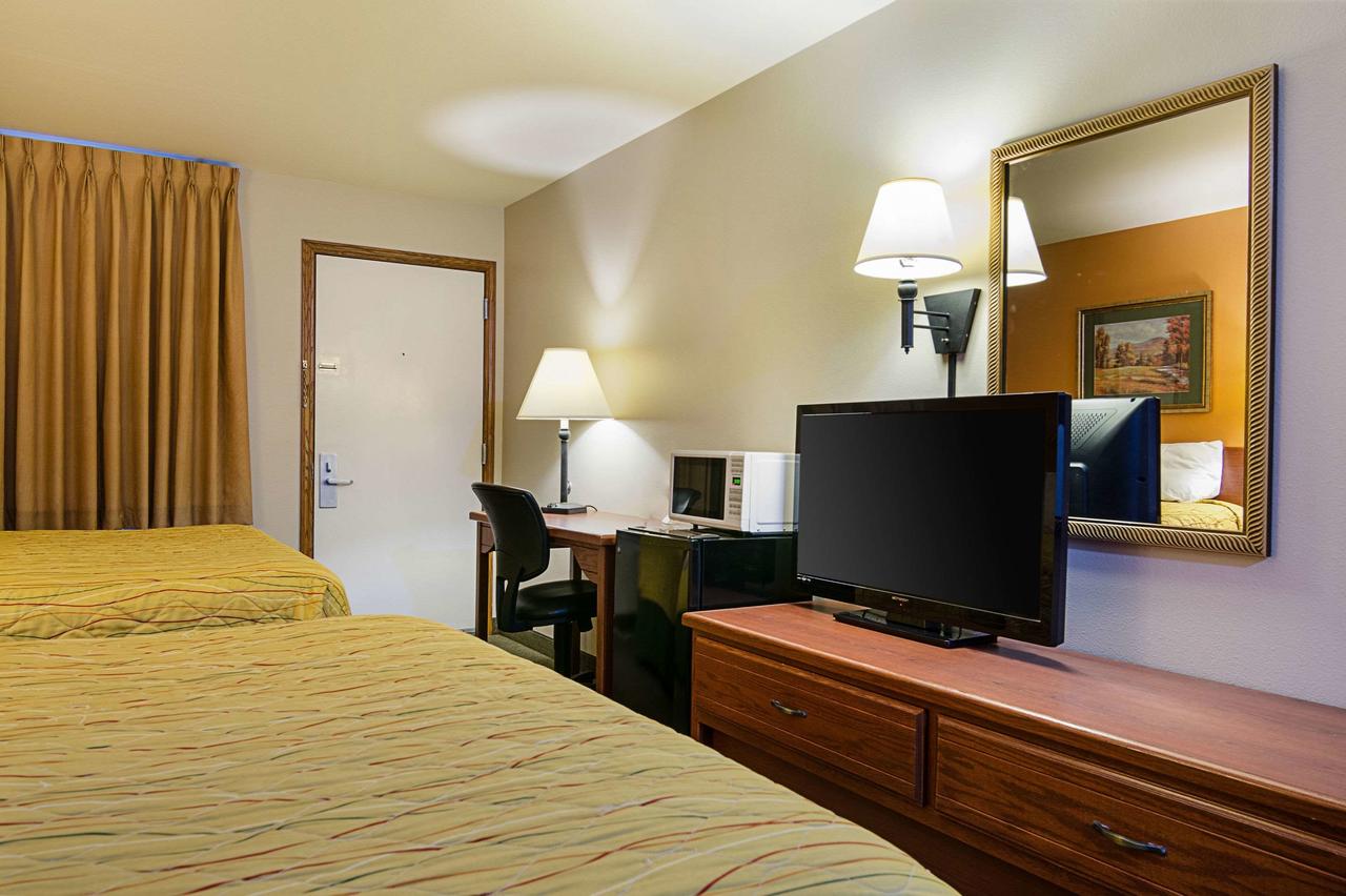 Rodeway Inn Larned - thumb 15