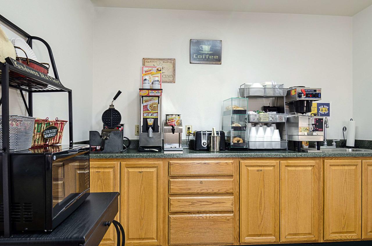 Rodeway Inn Larned - thumb 7